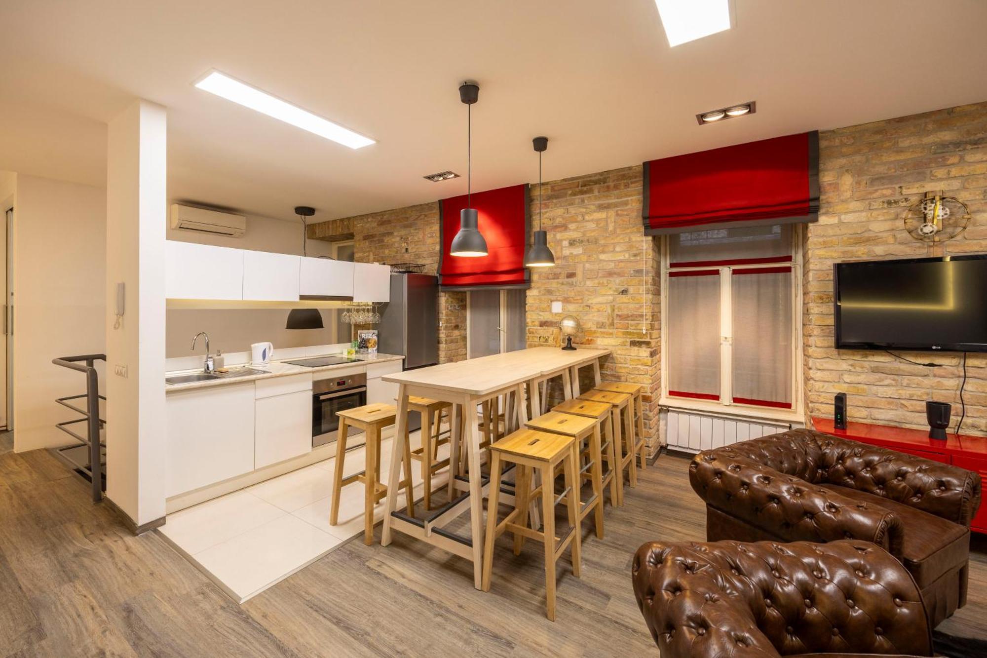 Deluxe Central Elizabeth Residence W/ 4Bedrm, 2Bathrm, 1Lvngrm Budapest Exterior photo